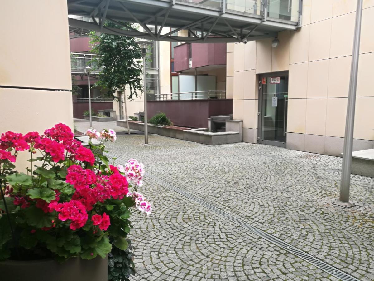 ורוצלב Apartments 4 You Krawiecka מראה חיצוני תמונה